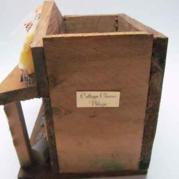 Planter The Tackle Box - Picture 3 of 6